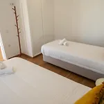 Seaing House Ii * Falca