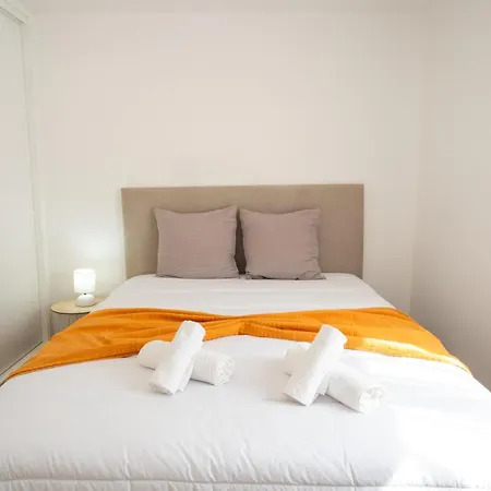 Seaing House Ii * Falca