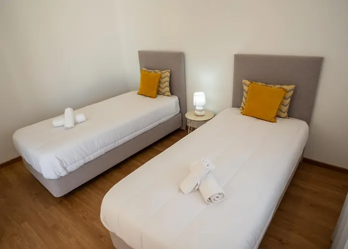 Seaing House Ii *