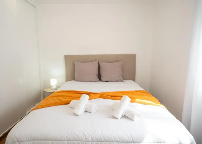 Seaing House Ii * Falca